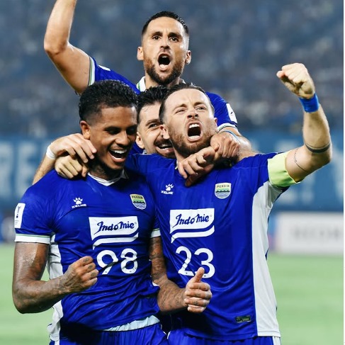 Perayaan Gol Pemain Persib Bandung. Foto: Instagram Persib - compleatthought.com