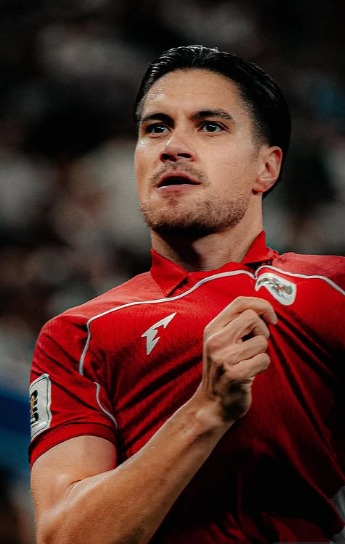 Kevin Diks Pada Saat Membela Timnas Indonesia. Foto: Instagram Kevin Diks - compleatthought.com