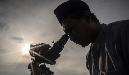 penentuan awal ramadhan 2026 berserta jadwal puasa. Foto: Tirto.id - compleatthought.com