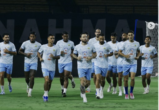 prediksi Persib vs Persita. Foto: Persib - compleatthought.com