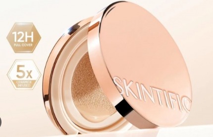 Rekomendasi Merk Cusion Terbaik Untuk Wanita Usia 40 Tahun Keatas. Foto: Suara.com - compleatthought.com